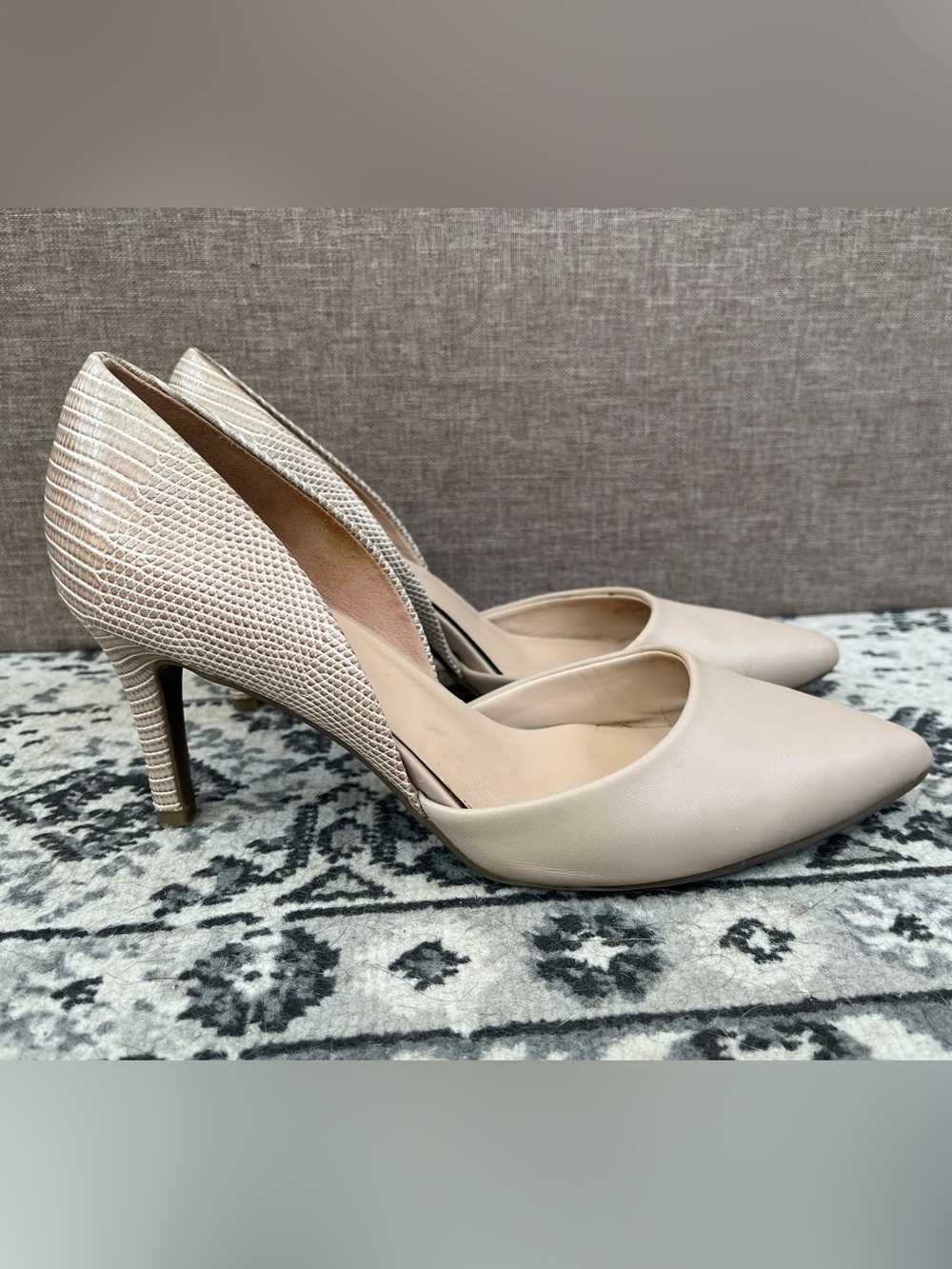 Bandolino Grenow blush natural reptile d’orsay pump